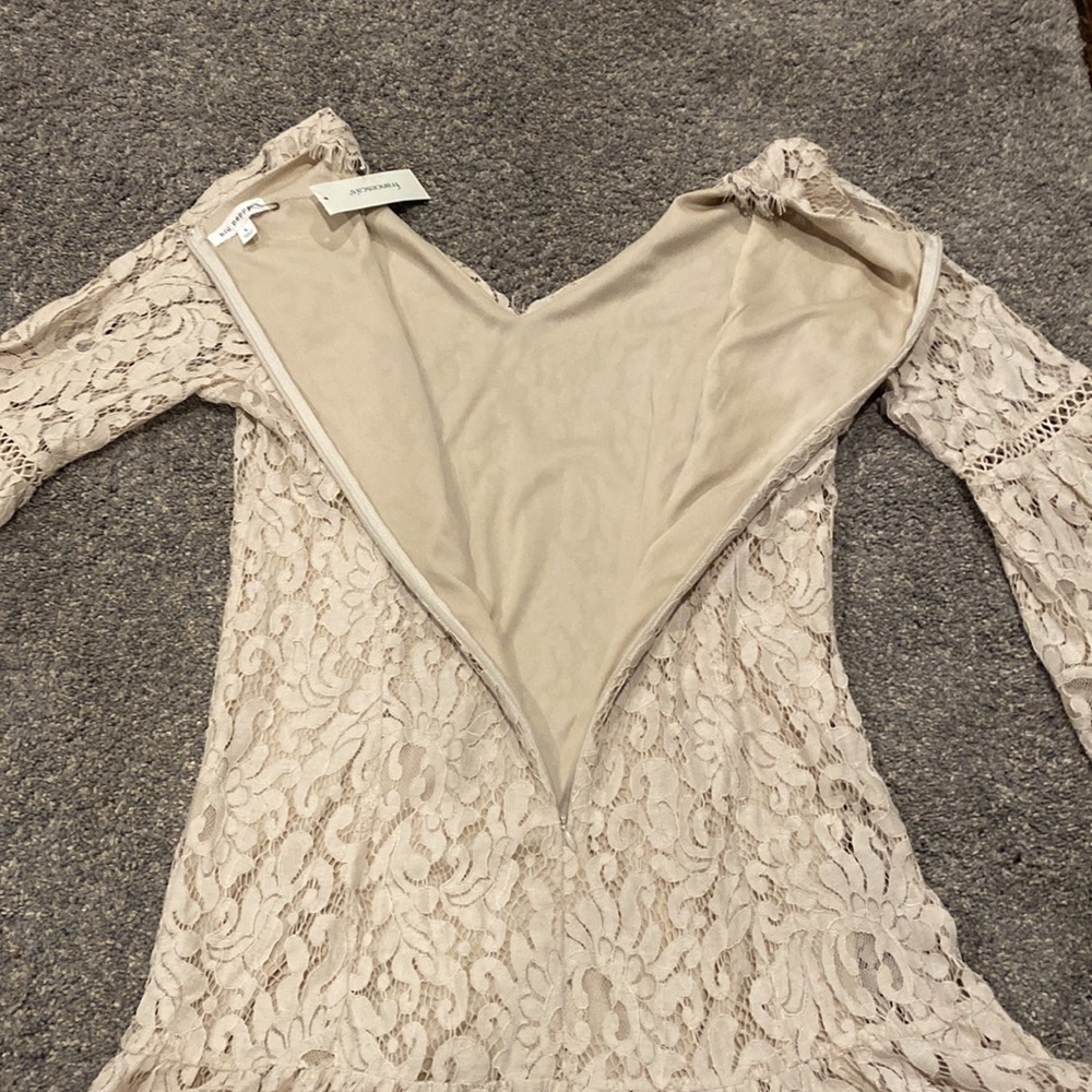 Francesca’s Dress - Picture 7 of 8